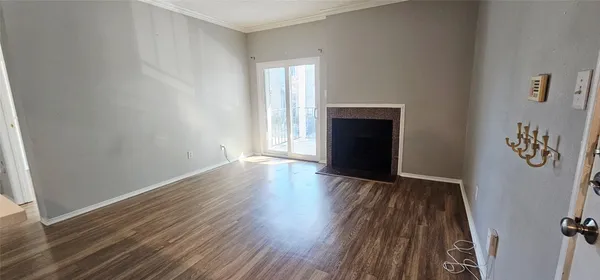 $899 | 12166 Metric Boulevard, Unit 2006, Austin, TX 78758