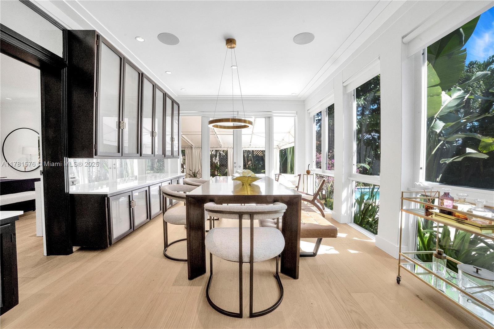 4271 Alton Road Miami Beach, FL 33140 - Photo 18 of 53