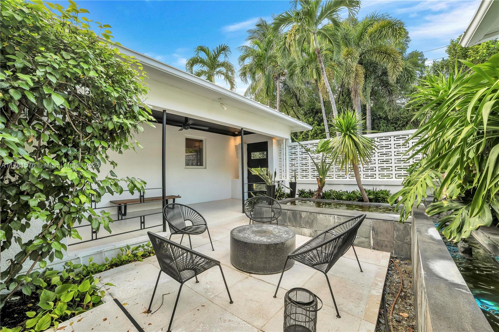 4271 Alton Road Miami Beach, FL 33140 - Photo 9 of 53
