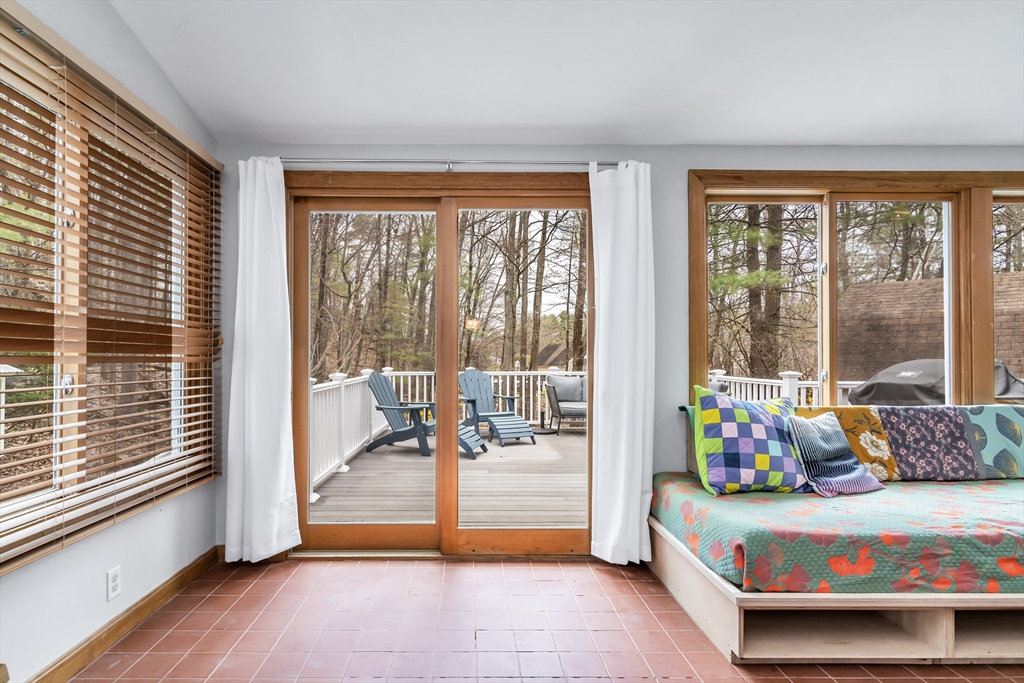 21 Heather Road Dracut, MA 01826 - Photo 25 of 40