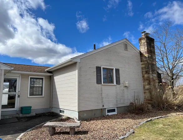 $309,900 | 208 West Street, Ludlow, MA 01056