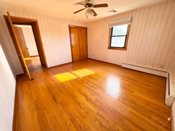 $309,900 | 208 West Street, Ludlow, MA 01056