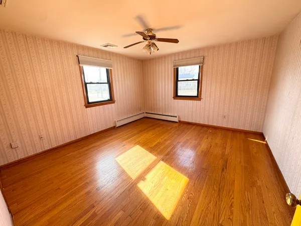 $309,900 | 208 West Street, Ludlow, MA 01056