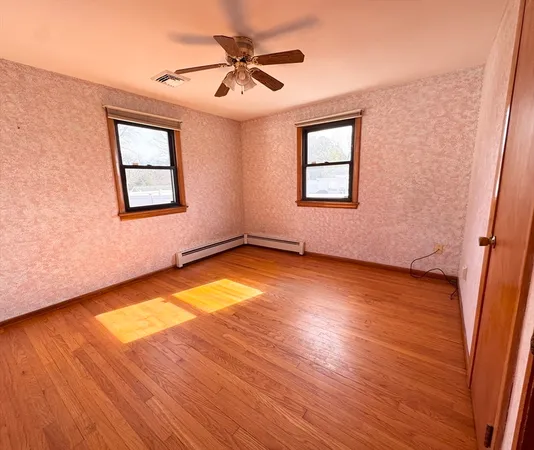 $309,900 | 208 West Street, Ludlow, MA 01056