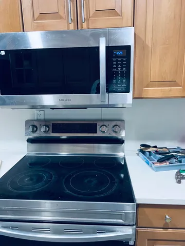 $3,000 | 759 Caroline Avenue, West Palm Beach, FL 33413