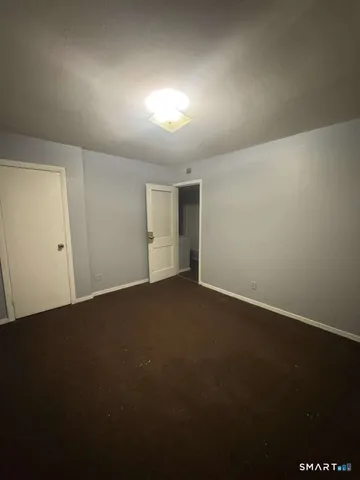 $1,300 | 33 Cannon Road, East Hartford, CT 06108