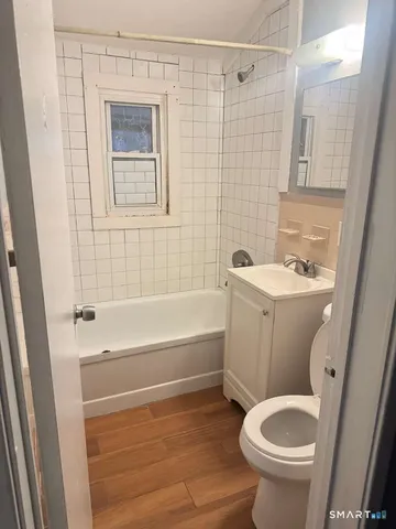 $1,300 | 33 Cannon Road, East Hartford, CT 06108