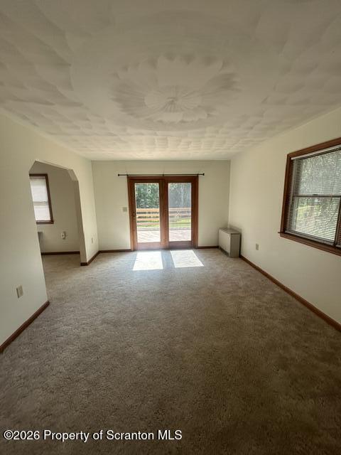 621 Shady Lane Road Clarks Summit, PA 18411 - Photo 1 of 16 621 new living