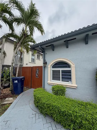 $1,500 | 16242 Southwest 42nd Terrace, Miami, FL 33185