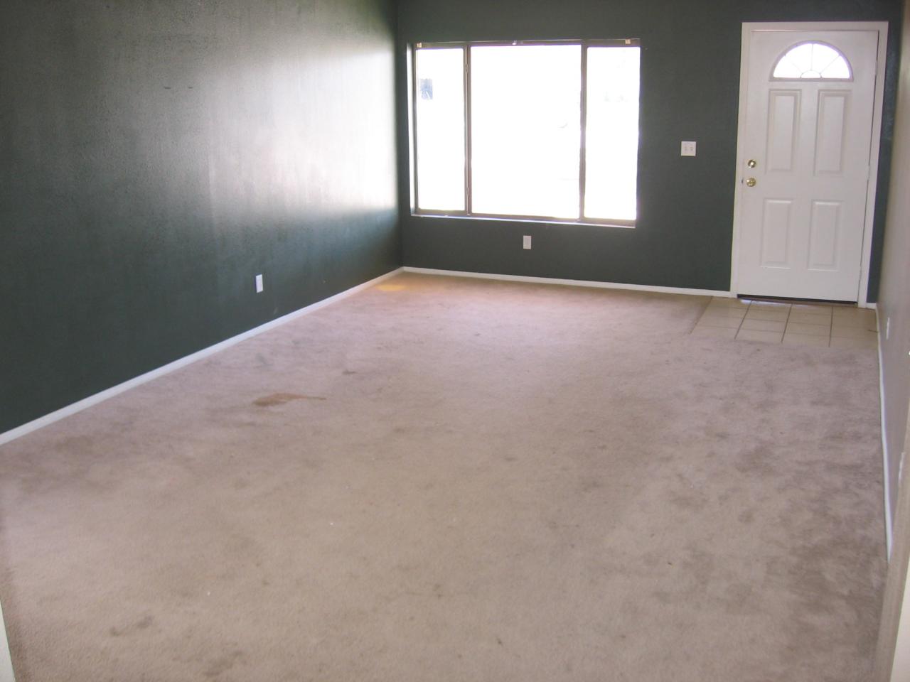 3138 East Chipman Road Phoenix, AZ 85040 - Photo 2 of 6 Greatroom