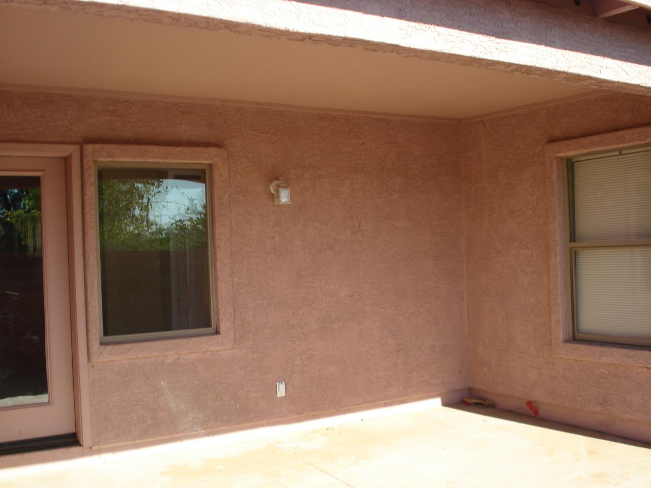 3138 East Chipman Road Phoenix, AZ 85040 - Photo 6 of 6 alcove patio