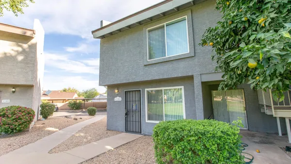 $1,695 | 19601 North 7th Street, Unit 1103, Phoenix, AZ 85024