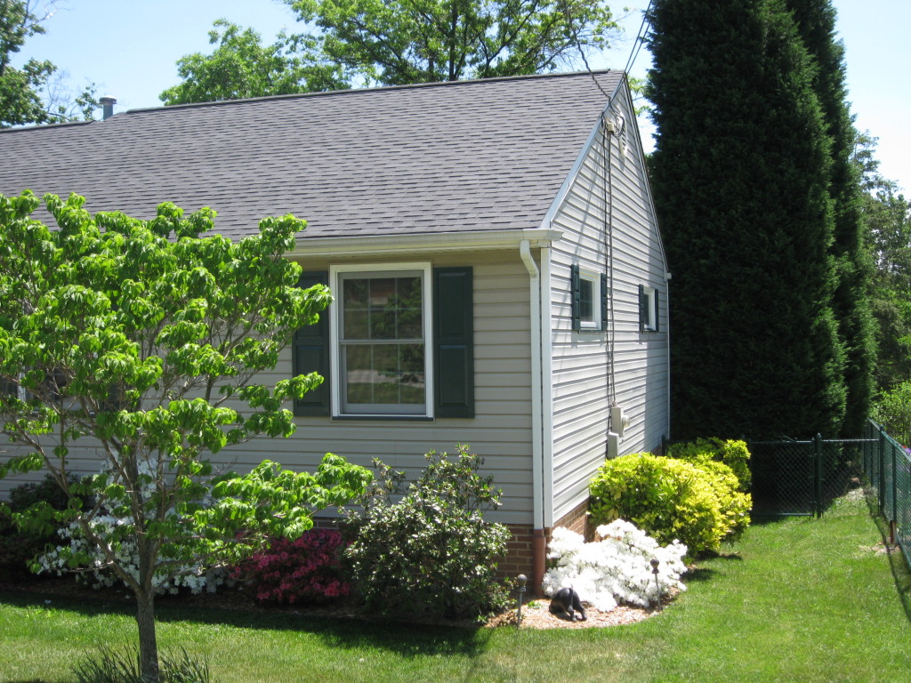 318 Diamond Road Salem, VA 24153 - Photo 3 of 6 Front4