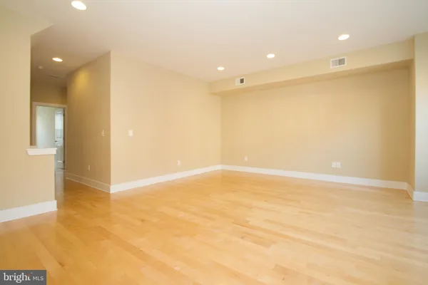 $3,200 | 1118 Wallace Street, Philadelphia, PA 19123