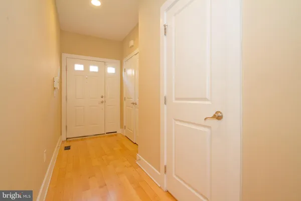 $3,200 | 1118 Wallace Street, Philadelphia, PA 19123