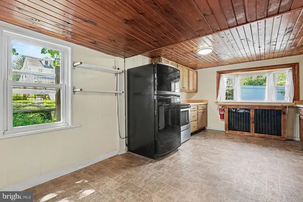 $1,800 | 504 West Pothouse Road, Phoenixville, PA 19460