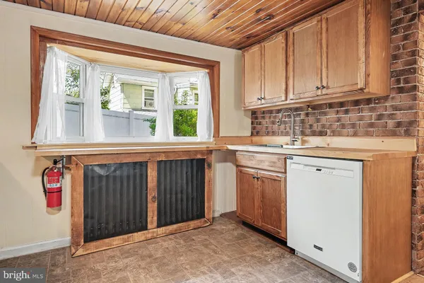 $1,800 | 504 West Pothouse Road, Phoenixville, PA 19460