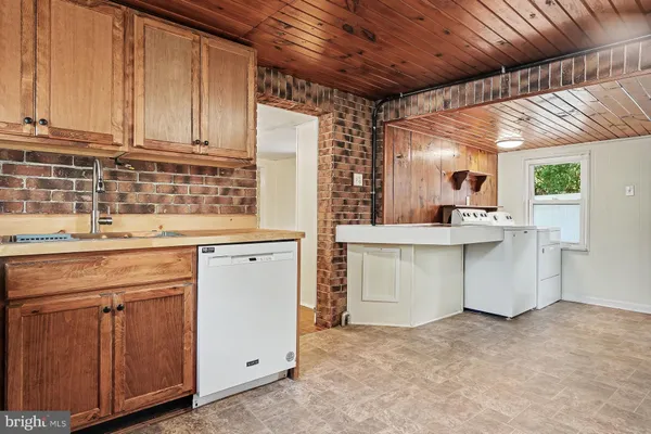 $1,800 | 504 West Pothouse Road, Phoenixville, PA 19460
