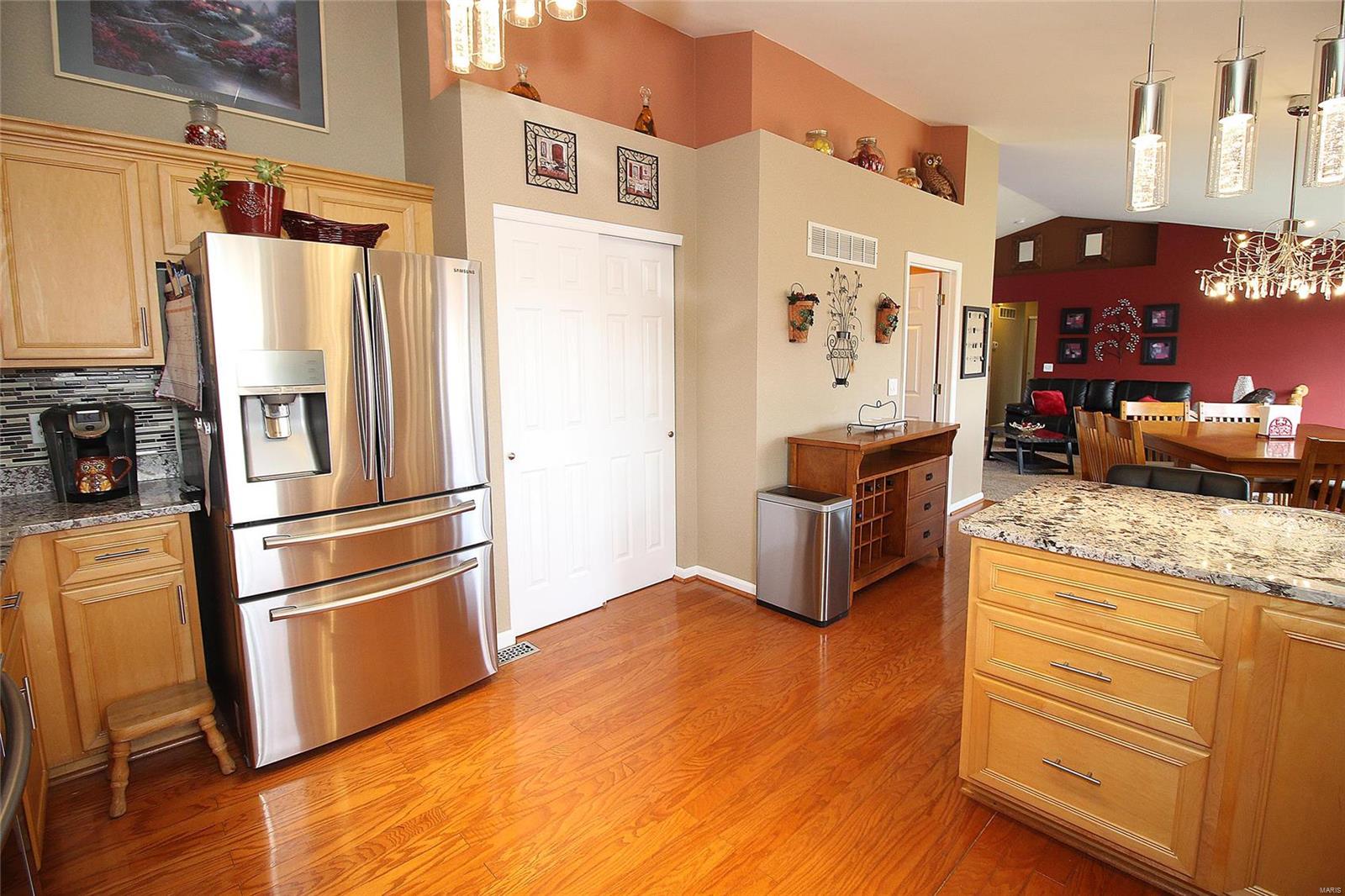 454 Magoffin Road St. Louis, MO 63129 - Photo 12 of 59 Gallery Image 12