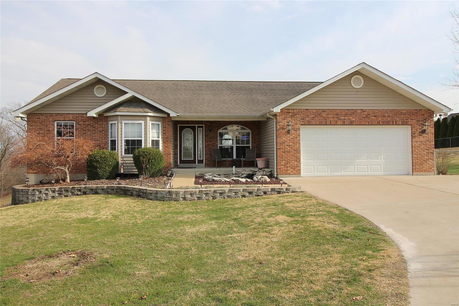 454 Magoffin Road St. Louis, MO 63129 - Photo 3 of 59 Gallery Image 3