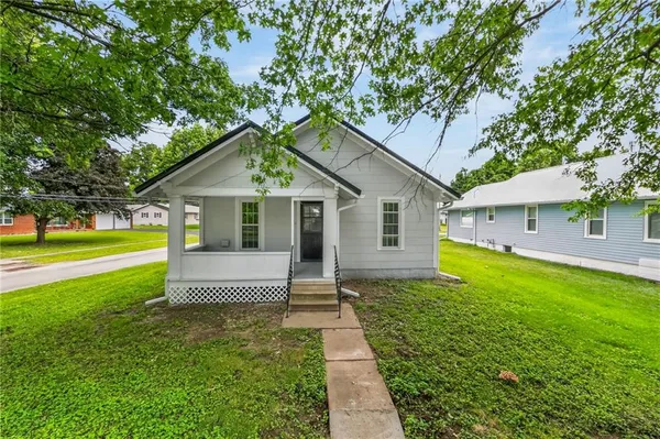 $189,900 | 213 West Ada Street, Norborne, MO 64668