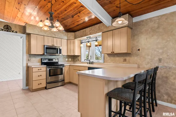 $450,000 | 2784 Hilltop Road, Springfield, IL 62712