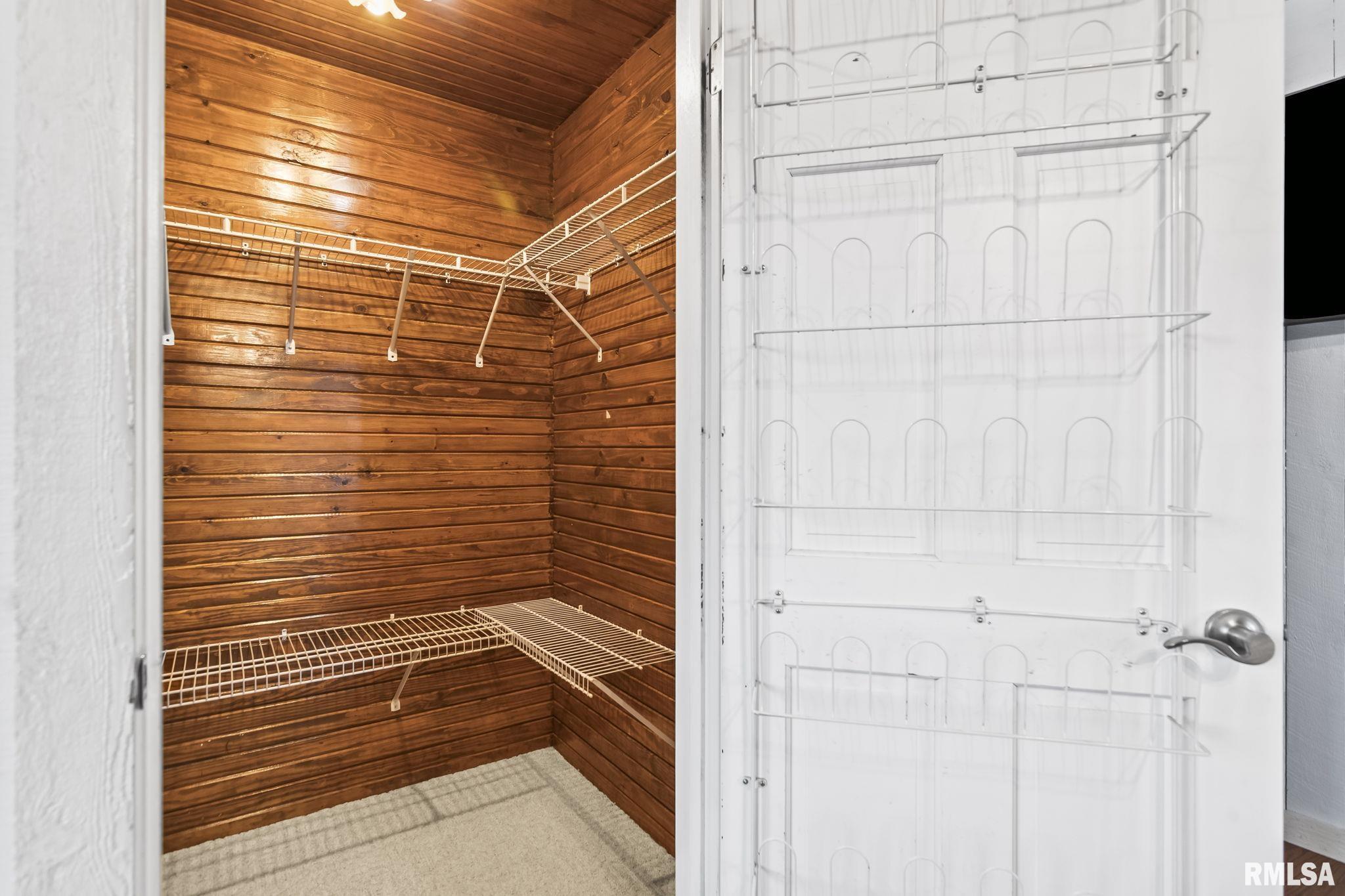 2784 Hilltop Road Springfield, IL 62712 - Photo 30 of 67