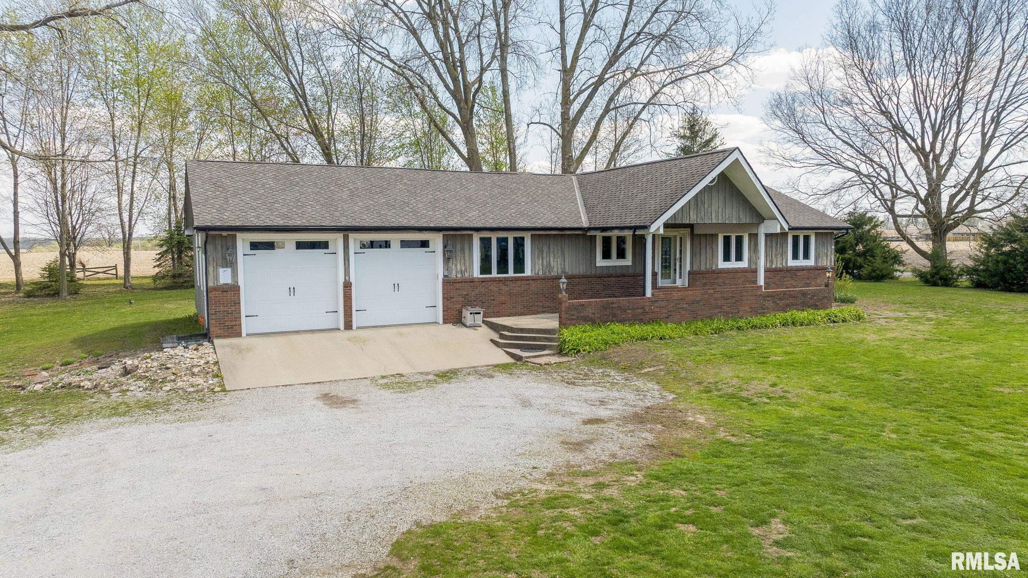 2784 Hilltop Road Springfield, IL 62712 - Photo 4 of 67