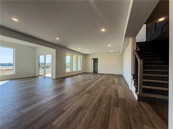 $779,900 | 10787 Genesis Drive, Parkville, MO 64152