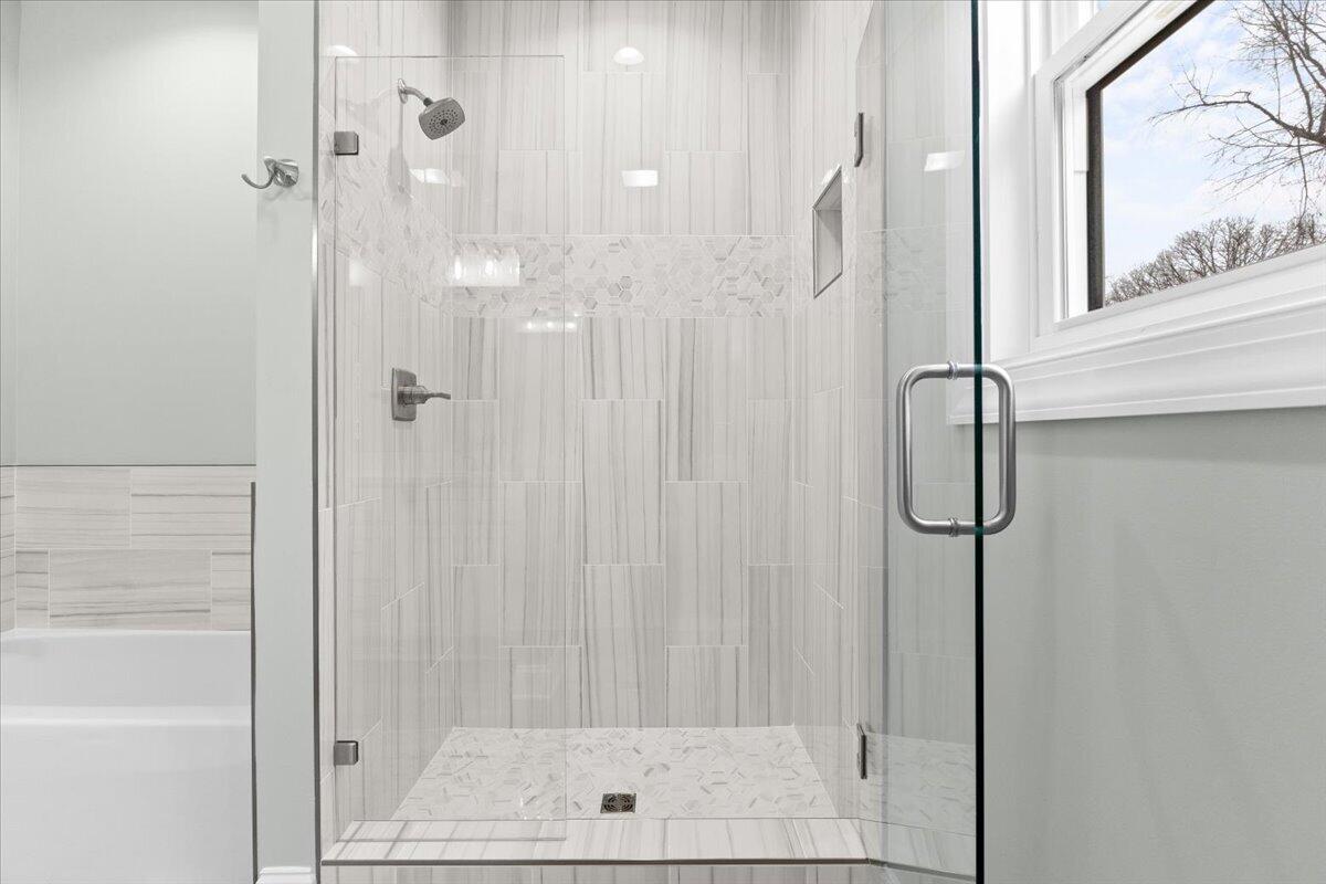 1948 Redwood Road Southeast Roanoke, VA 24014 - Photo 18 of 36 27-1948 Redwood Rd SE 27