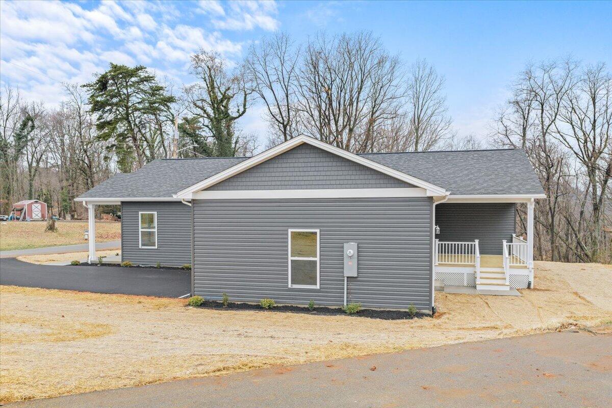 1948 Redwood Road Southeast Roanoke, VA 24014 - Photo 32 of 36 36-1948 Redwood Rd SE 36