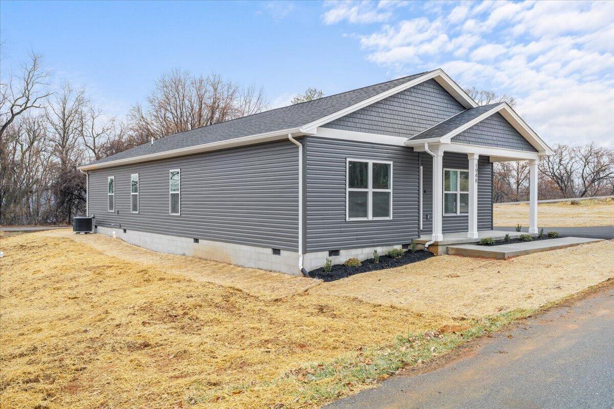 1948 Redwood Road Southeast Roanoke, VA 24014 - Photo 33 of 36 04-1948 Redwood Rd SE 04