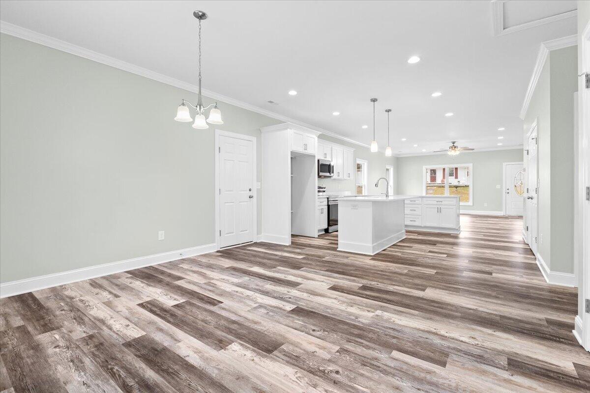 1948 Redwood Road Southeast Roanoke, VA 24014 - Photo 6 of 36 32-1948 Redwood Rd SE 32