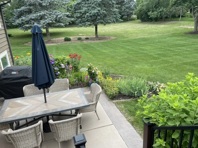 $599,900 | 6112 Misty Pine Court, Crystal Lake, IL 60012