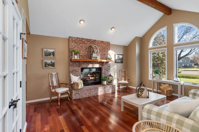 $599,900 | 6112 Misty Pine Court, Crystal Lake, IL 60012