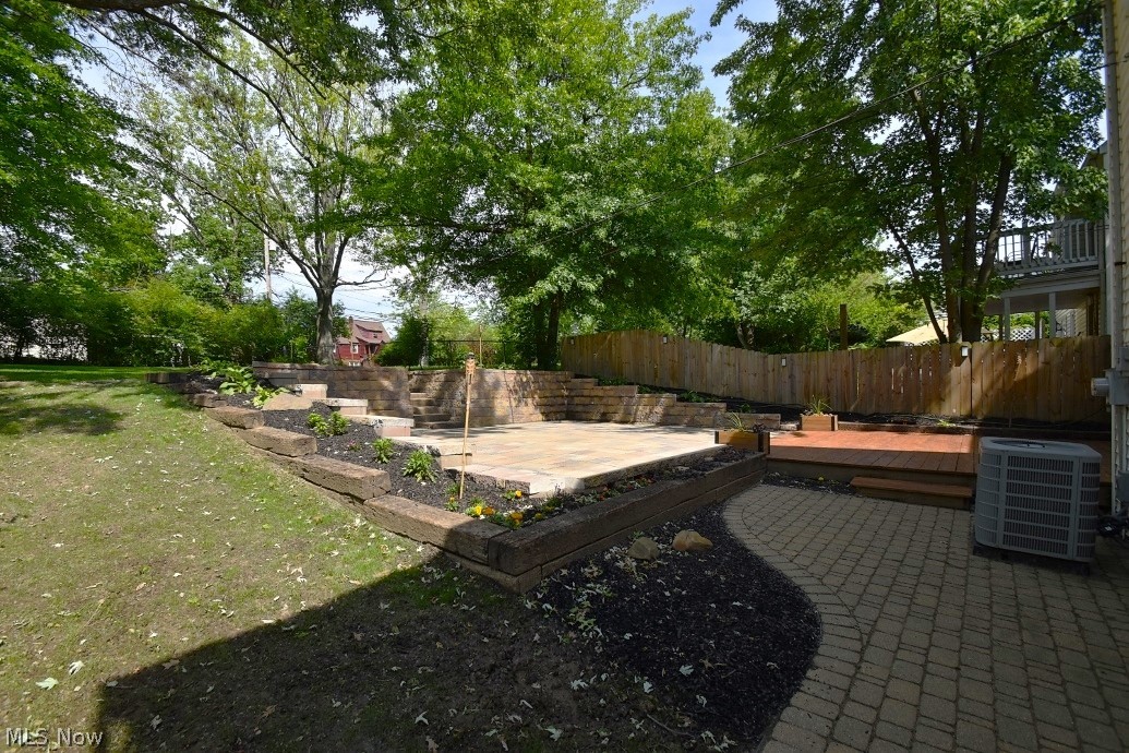 2496 Ashurst Road University Heights, OH 44118 - Photo 28 of 35