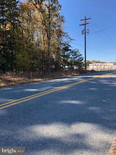 667 State Road King George, VA 22485 - Photo 11 of 16 Property directly next to Northern Neck Transfer