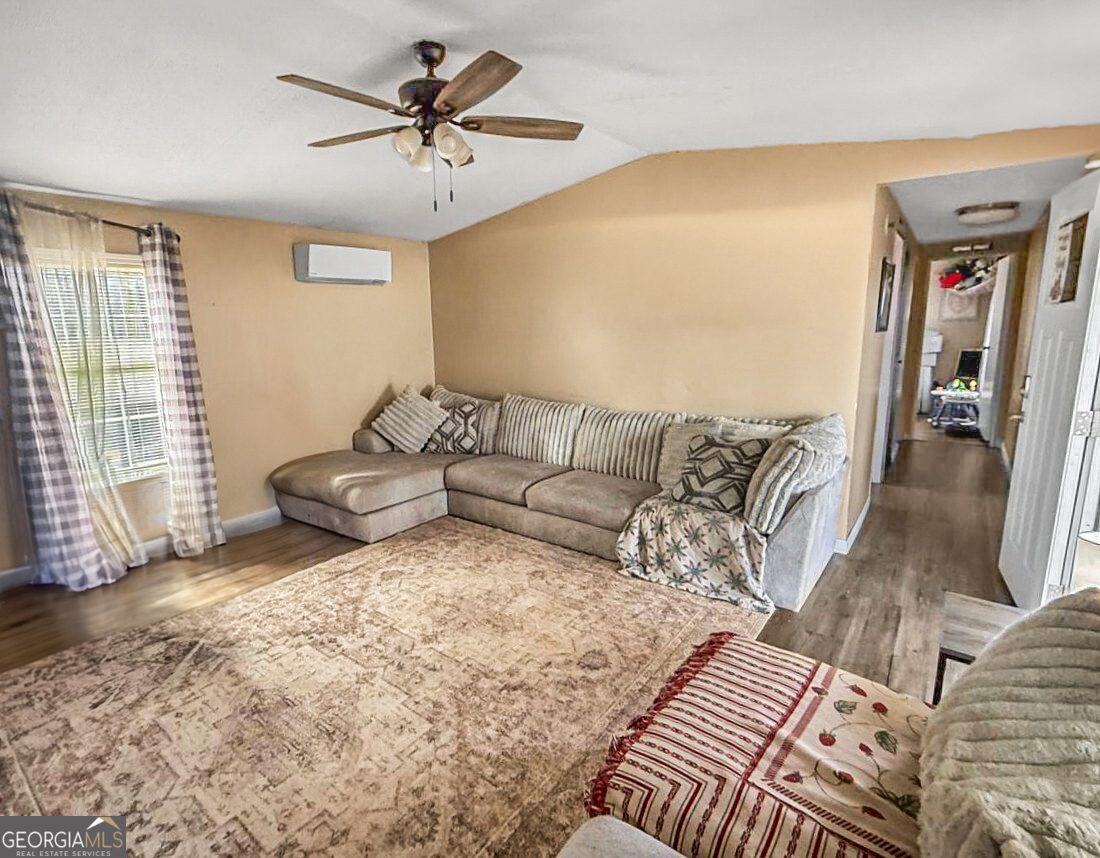 515 Cool Springs Road Clarkesville, GA 30523 - Photo 6 of 17