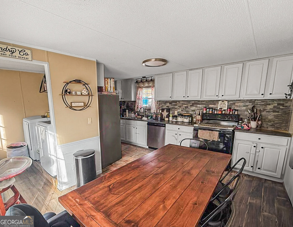 515 Cool Springs Road Clarkesville, GA 30523 - Photo 7 of 17