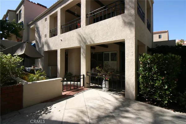 $1,050,000 | 3234 Anne Circle, Huntington Beach, CA 92649