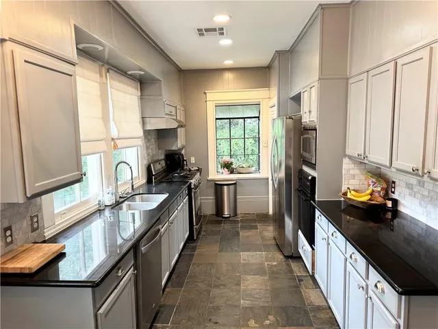 $3,200 | 297 Audubon Boulevard, New Orleans, LA 70125