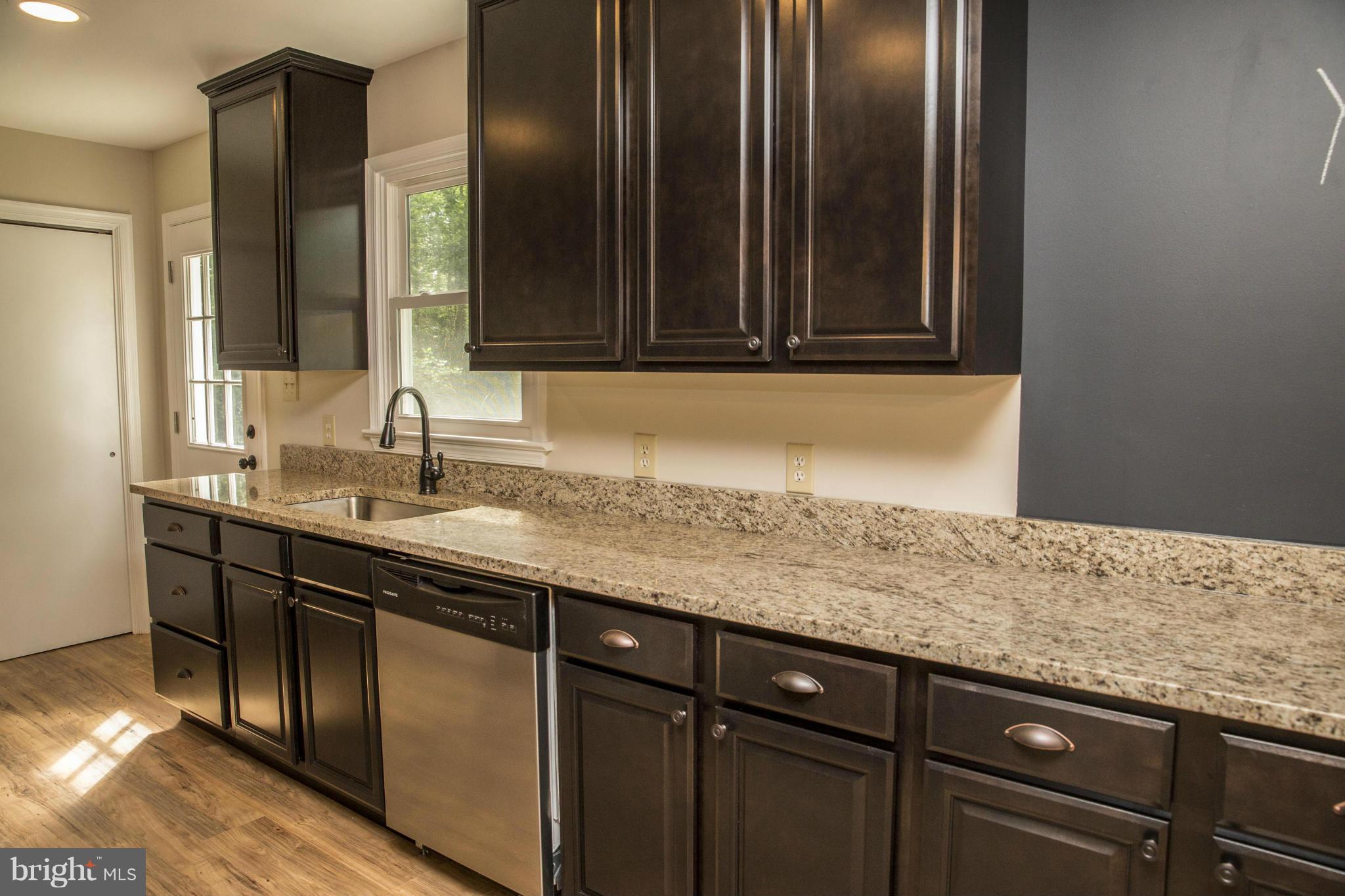 13781 Union Church Road Sumerduck, VA 22742 - Photo 8 of 25 Kitchen