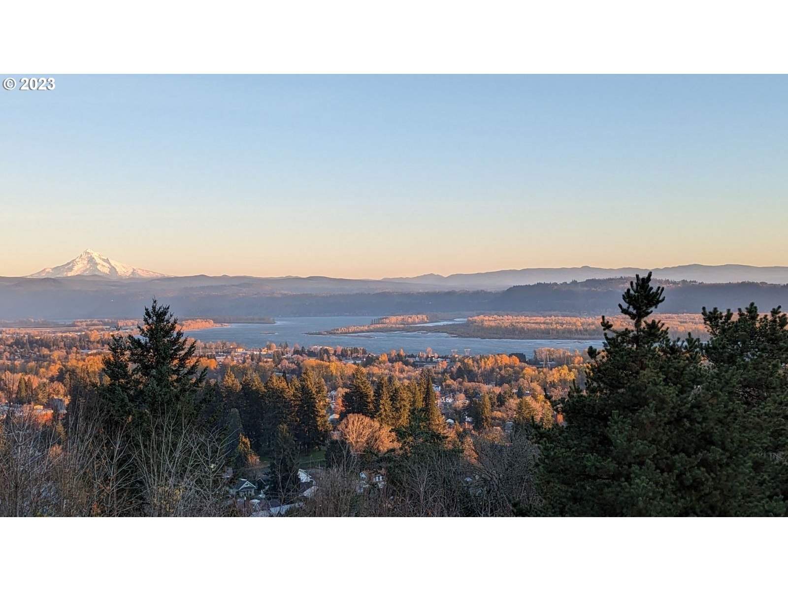 2030 Northwest Fargo Loop Camas, WA 98607 - Photo 3 of 30 a view of city and mountain