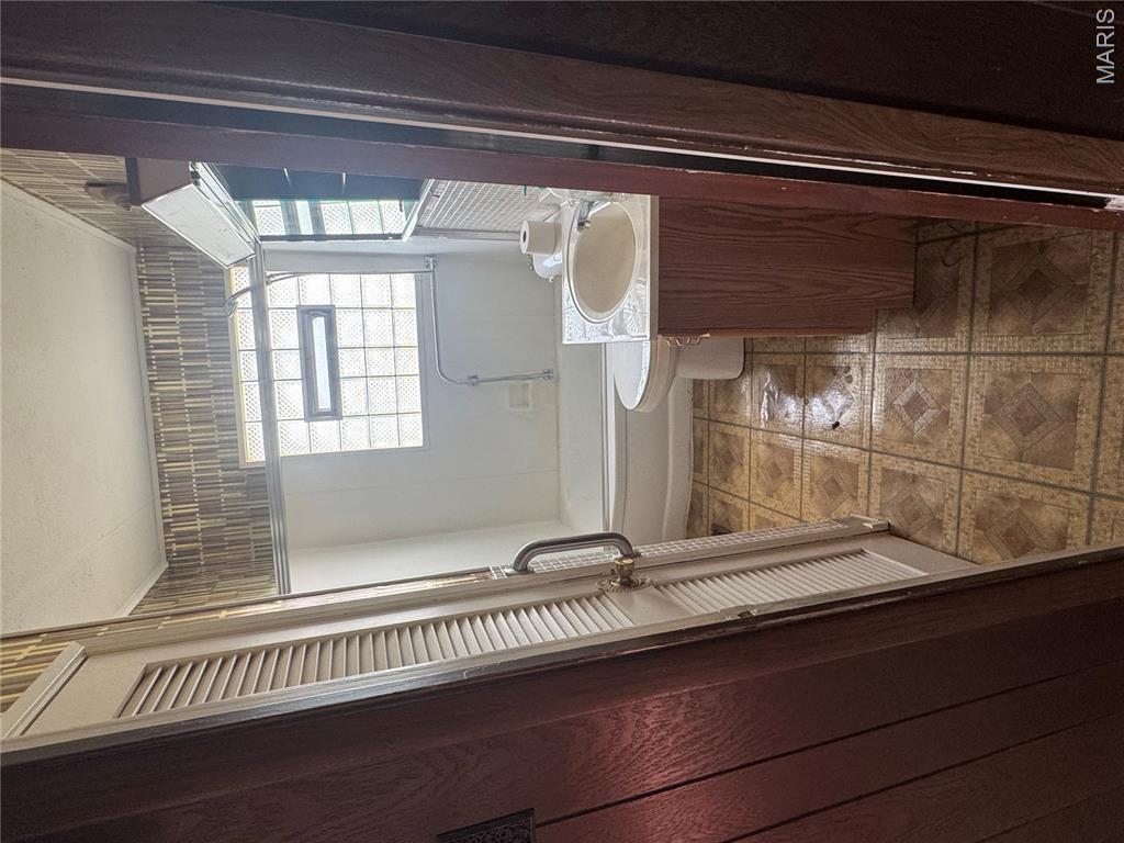 4626 Heege Road St. Louis, MO 63123 - Photo 4 of 7