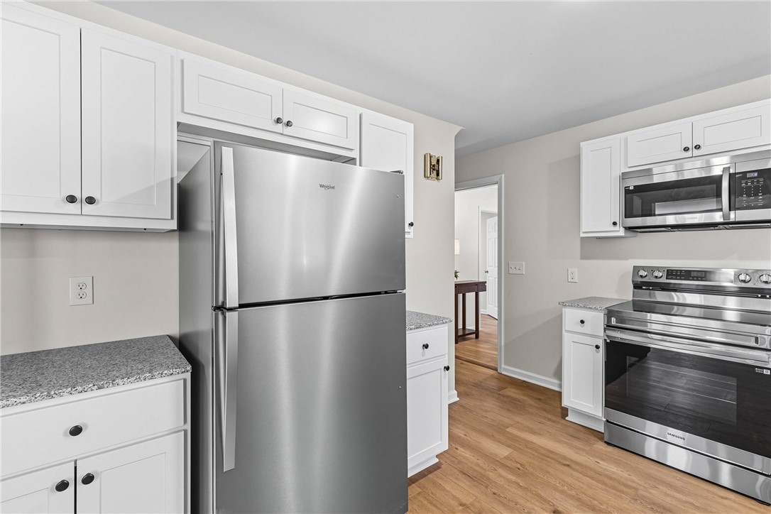 235 Shelford Road Irondequoit, NY 14609 - Photo 20 of 50