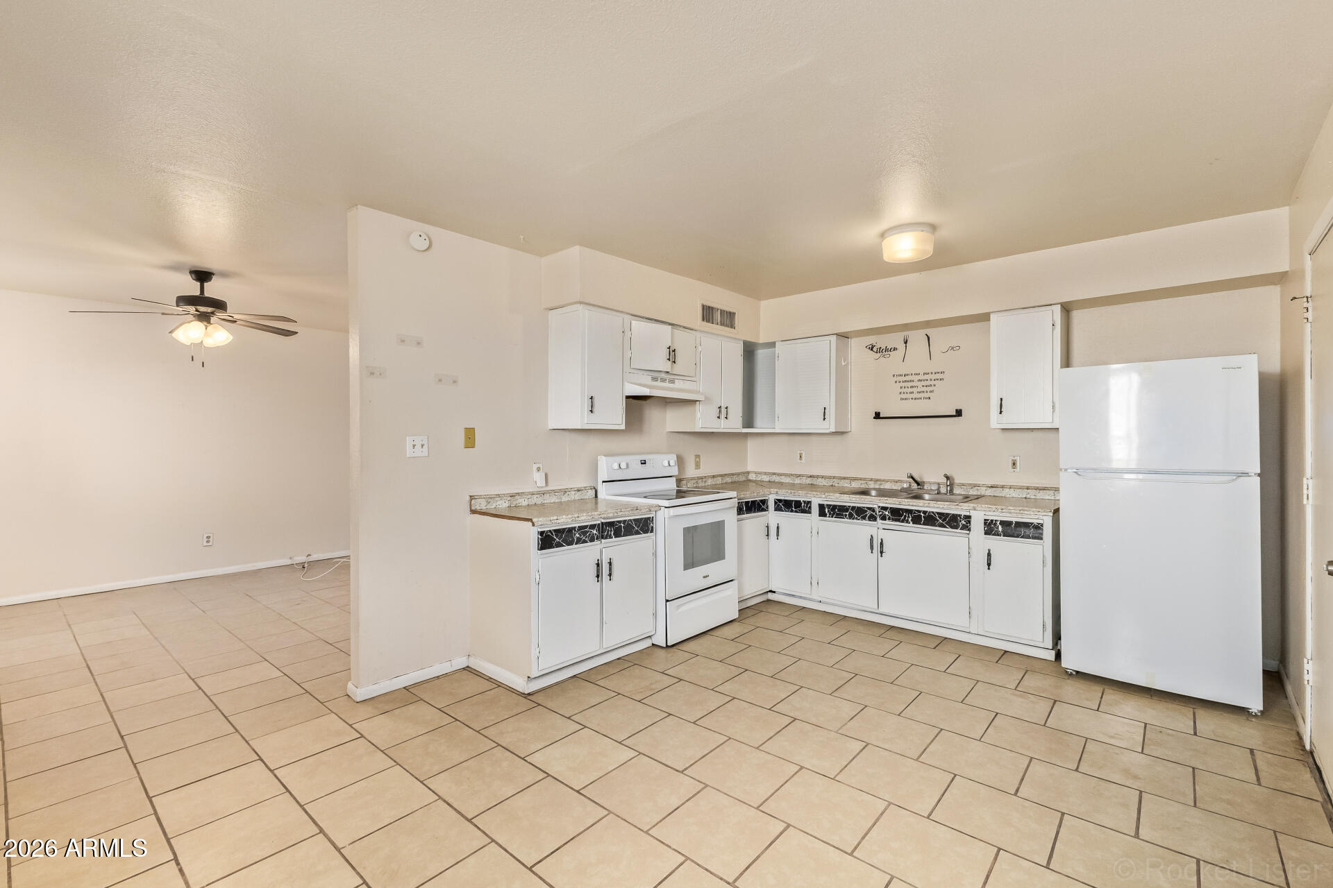 357 East Congress Avenue Coolidge, AZ 85128 - Photo 6 of 20 13 - Congress