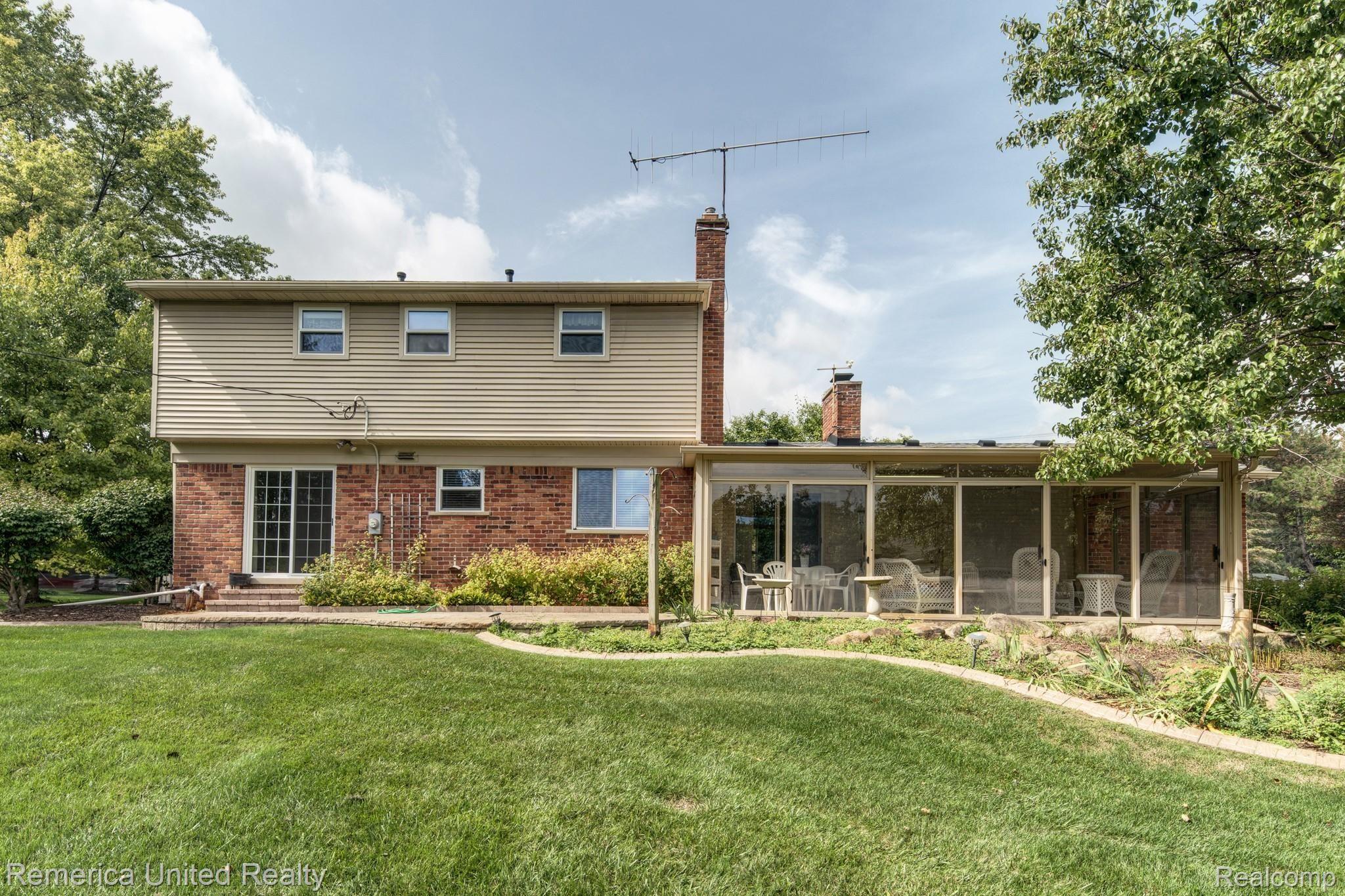 6120 North Beck Road Canton, MI 48187 - Photo 37 of 39 rear.jpg