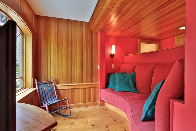 $869,000 | 1588 Austin Hill Road, Rochester, VT 05767