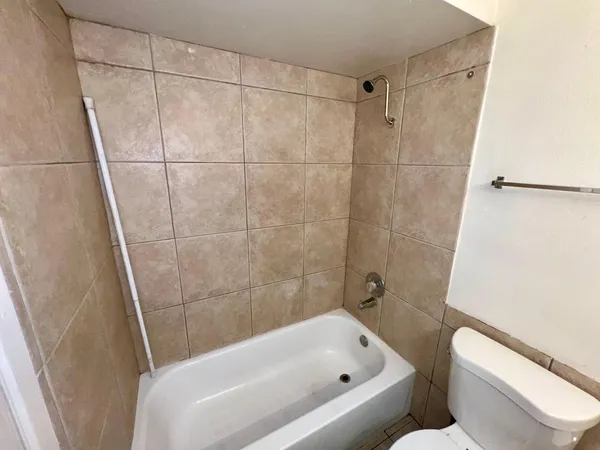 $1,495 | 953 West Emelita Circle, Mesa, AZ 85210