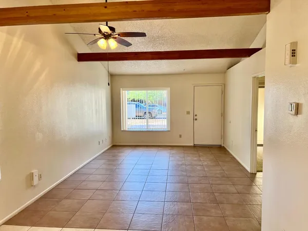 $1,495 | 953 West Emelita Circle, Mesa, AZ 85210